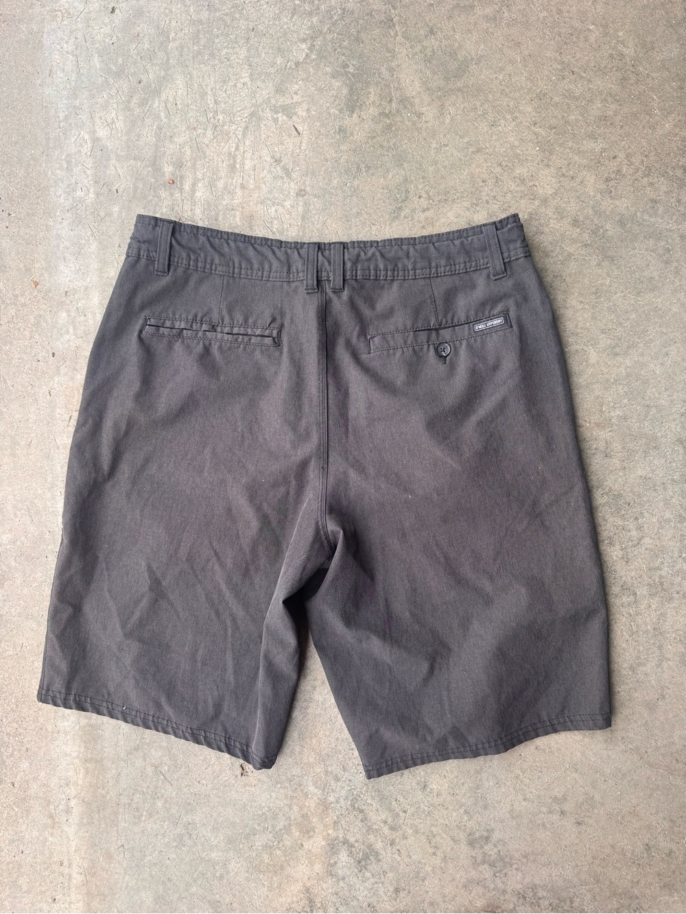 O'Neill Men's Charcoal Flat Front Shorts - Picture 3 of 3
